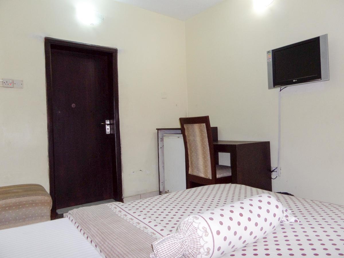 เพียเรจ รีทรีต แอนด์ รีสอร์ต Hotel Aliayabiagba ภายนอก รูปภาพ