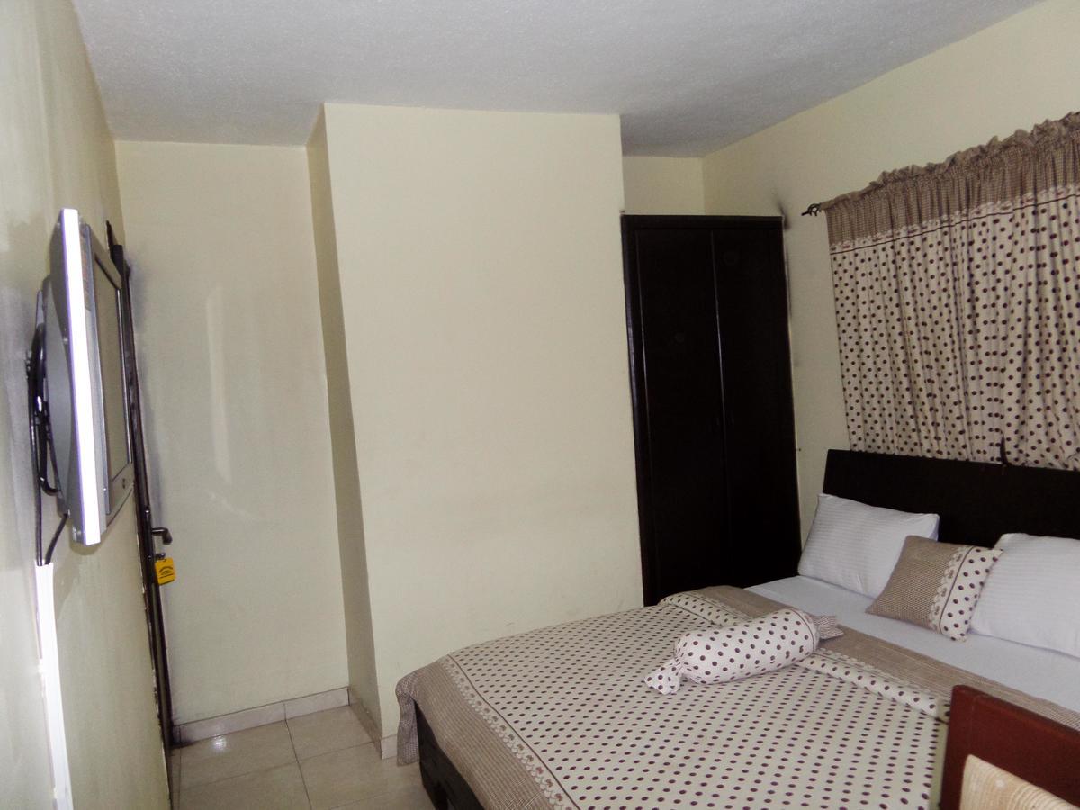 เพียเรจ รีทรีต แอนด์ รีสอร์ต Hotel Aliayabiagba ภายนอก รูปภาพ