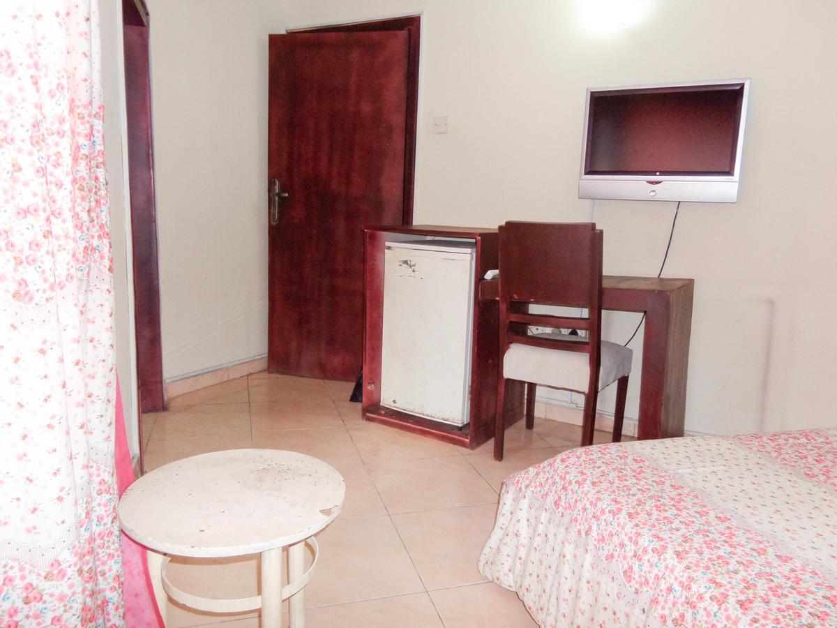 เพียเรจ รีทรีต แอนด์ รีสอร์ต Hotel Aliayabiagba ภายนอก รูปภาพ