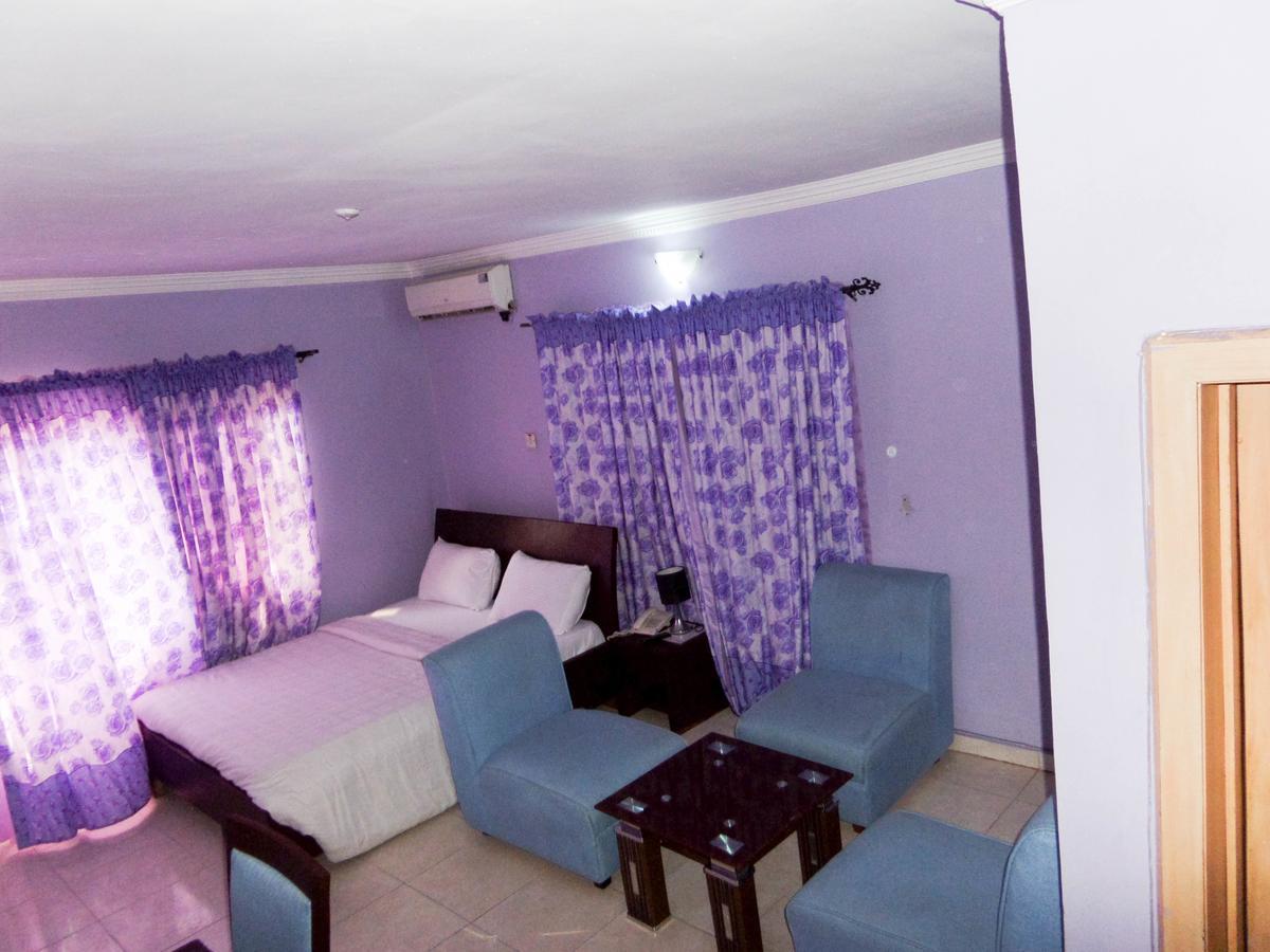 เพียเรจ รีทรีต แอนด์ รีสอร์ต Hotel Aliayabiagba ภายนอก รูปภาพ